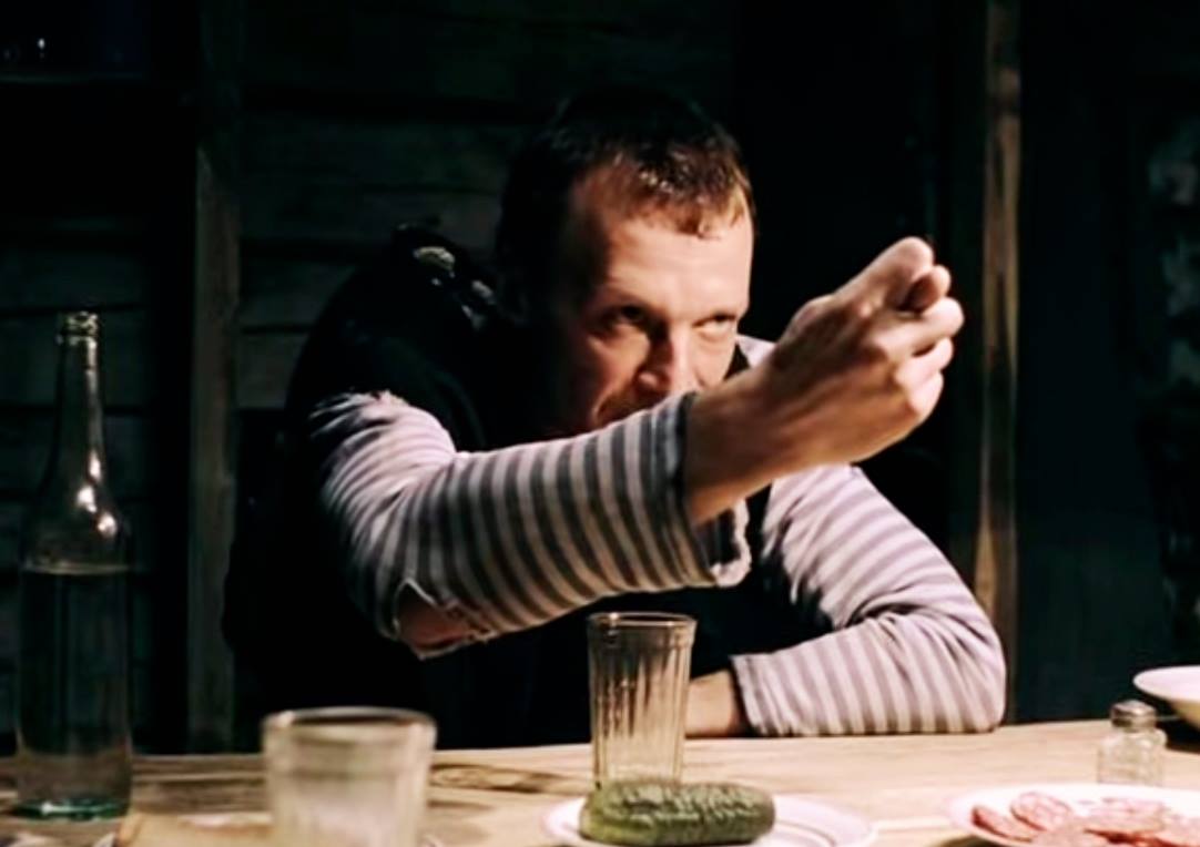 Сцена из фильма «Груз-200», реж. Алексей Балабанов, 2007