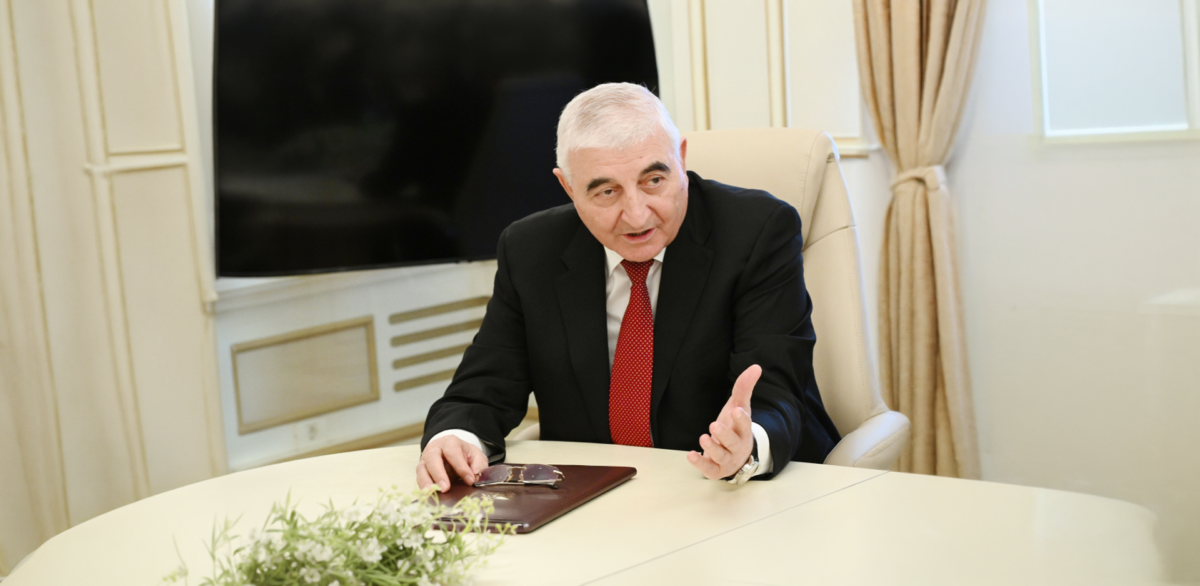 MSK yenidən formalaşdığını desə də nə rəhbərlik, nə müavin, nə də üzvlər dəyişdi