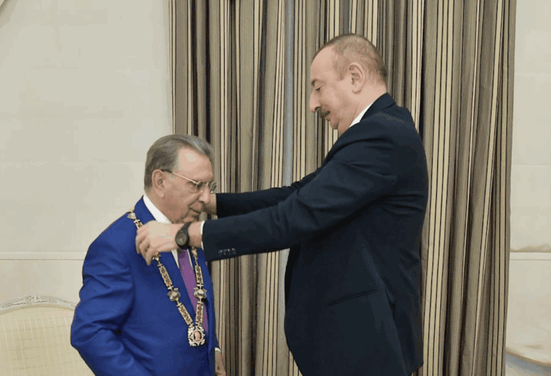 Ramiz Mehdiyev və İlham Əliyev, foto: president.az